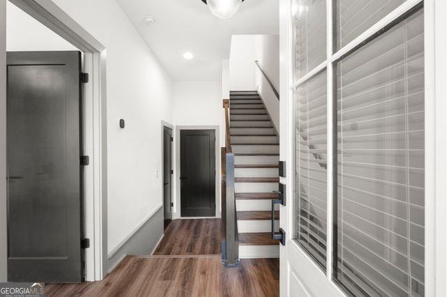 1250 Oxley Lane NW, Atlanta, GA 30307