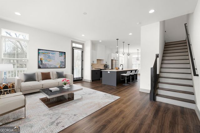 1250 Oxley Lane NW, Atlanta, GA 30307