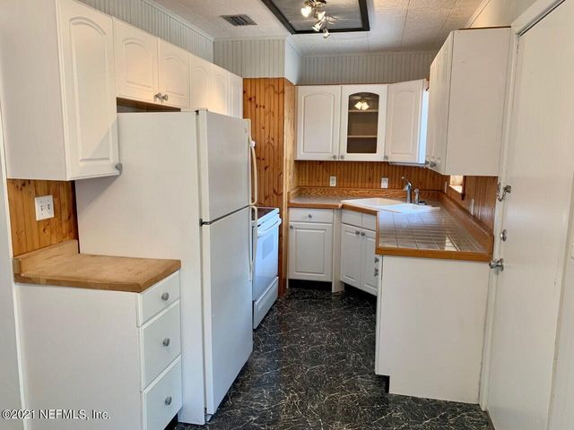 7414 BAMBERG Road, Jacksonville, FL 32277