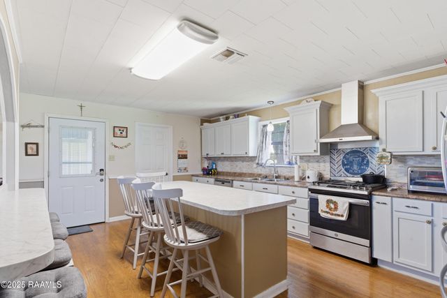 301 Homewood Drive, Lafayette, LA 70508