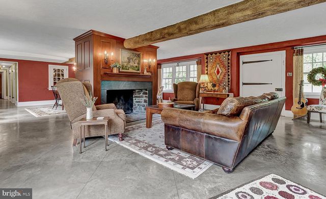 512 SWEDESFORD RD, Ambler, PA 19002