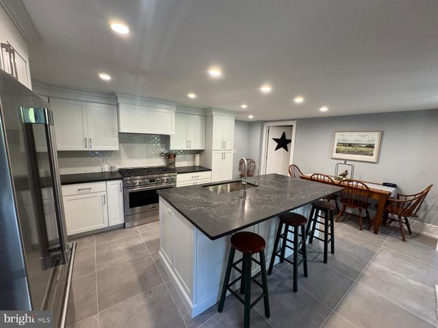 512 SWEDESFORD RD, Ambler, PA 19002