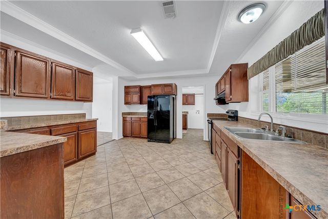 6 River Bluff Drive, Lytle, TX 78052