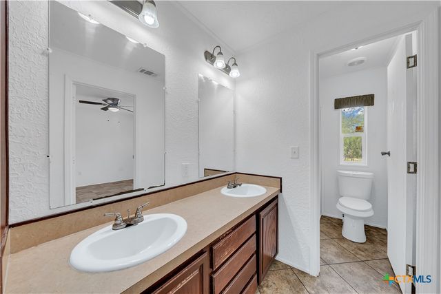 6 River Bluff Drive, Lytle, TX 78052