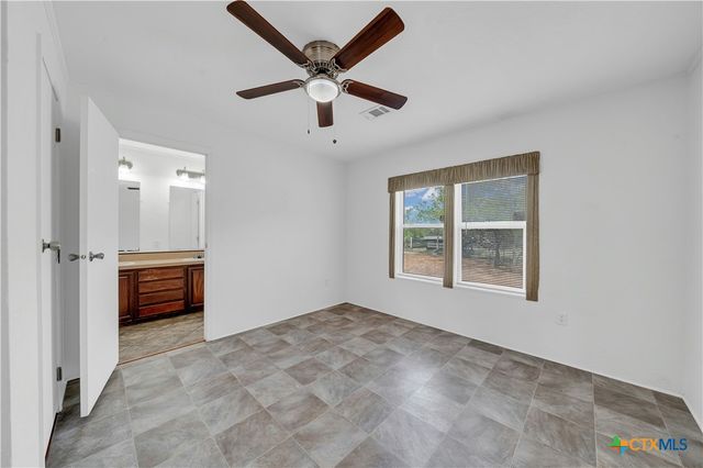 6 River Bluff Drive, Lytle, TX 78052