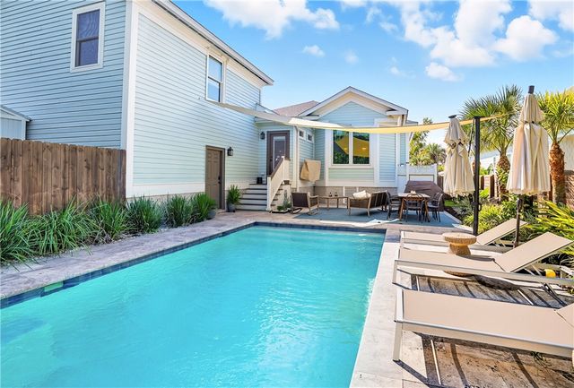 533 Timmons Street, St Simons Island, GA 31522