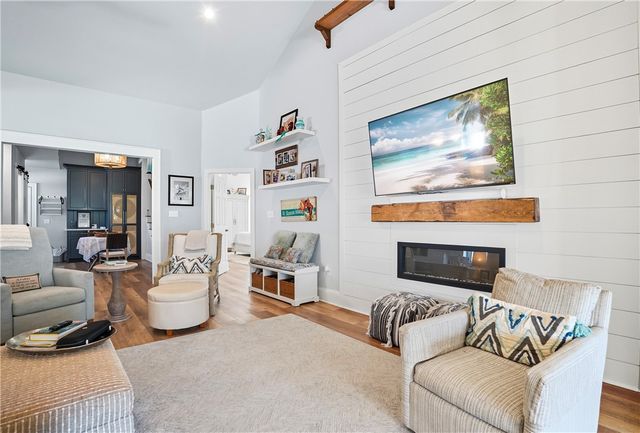 533 Timmons Street, St Simons Island, GA 31522