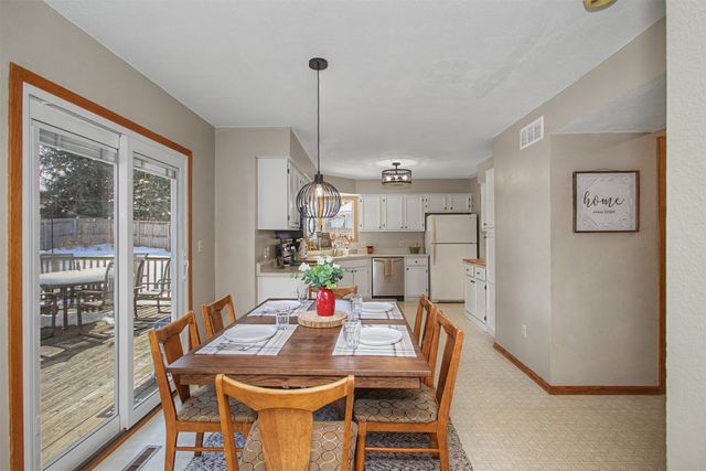 3714 Columbine Circle, Ames, IA 50010