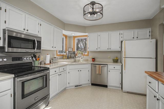 3714 Columbine Circle, Ames, IA 50010