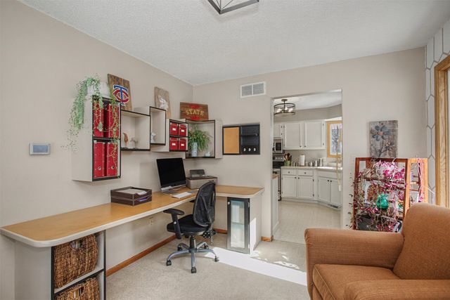 3714 Columbine Circle, Ames, IA 50010