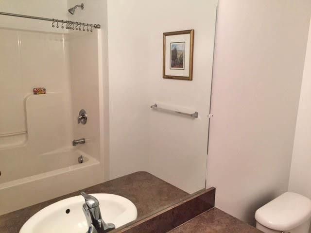 926 W Summerfield Glen Circle, Ann Arbor, MI 48103