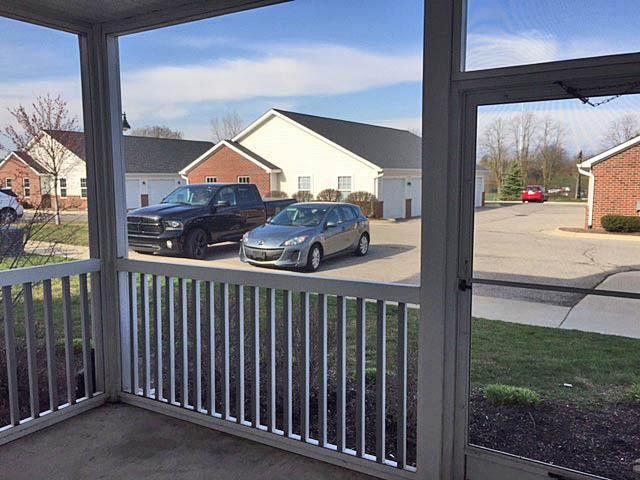 926 W Summerfield Glen Circle, Ann Arbor, MI 48103