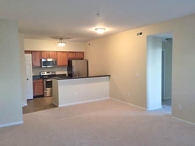 926 W Summerfield Glen Circle, Ann Arbor, MI 48103