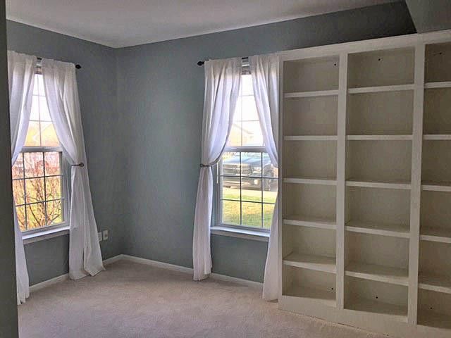 926 W Summerfield Glen Circle, Ann Arbor, MI 48103