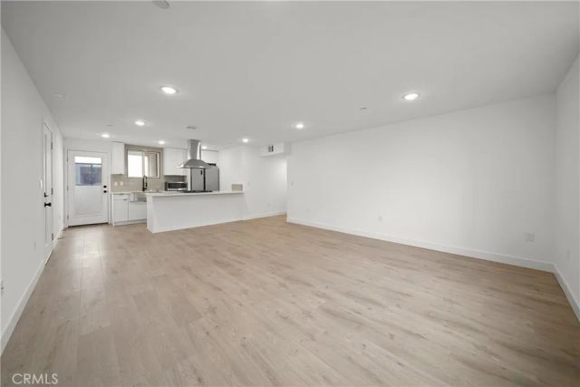 171 S Hoover, Los Angeles, CA 90004