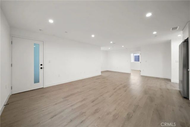 171 S Hoover, Los Angeles, CA 90004