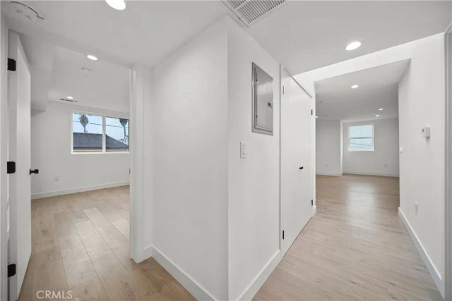 171 S Hoover, Los Angeles, CA 90004