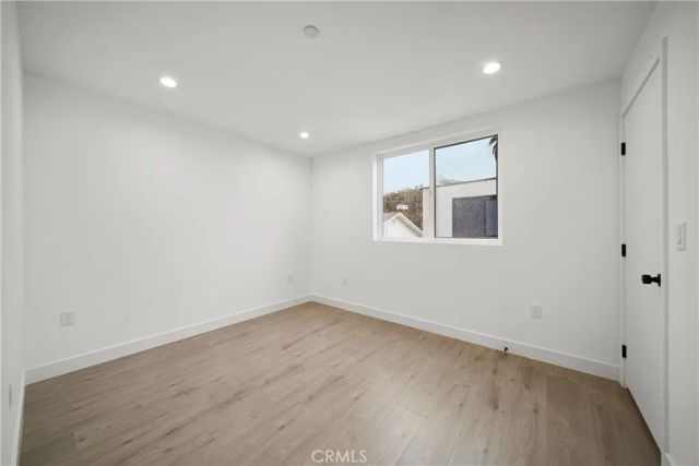 171 S Hoover, Los Angeles, CA 90004