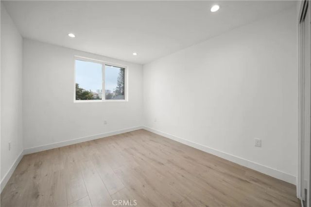 171 S Hoover, Los Angeles, CA 90004