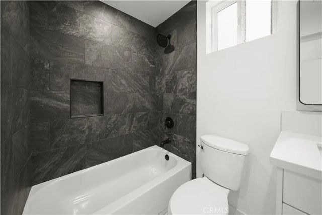 171 S Hoover, Los Angeles, CA 90004