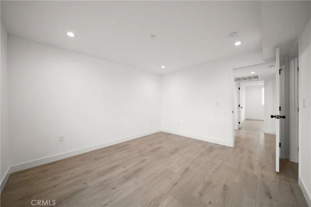 171 S Hoover, Los Angeles, CA 90004