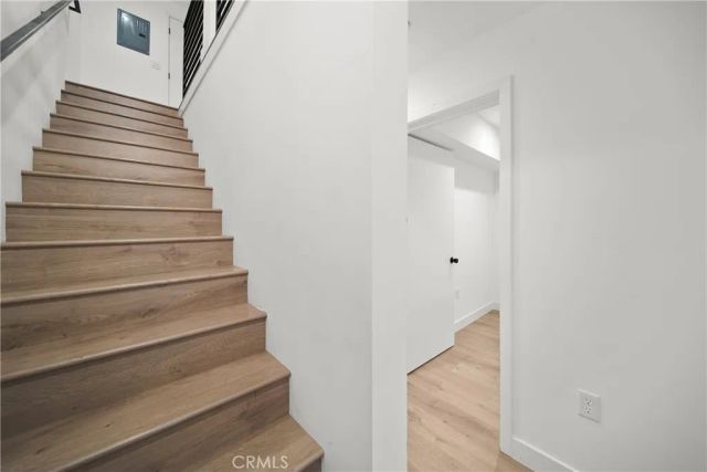171 S Hoover, Los Angeles, CA 90004