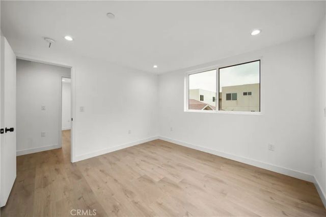 171 S Hoover, Los Angeles, CA 90004