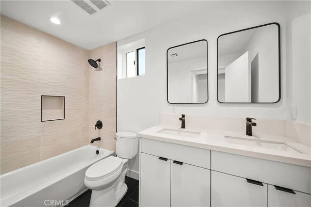 171 S Hoover, Los Angeles, CA 90004