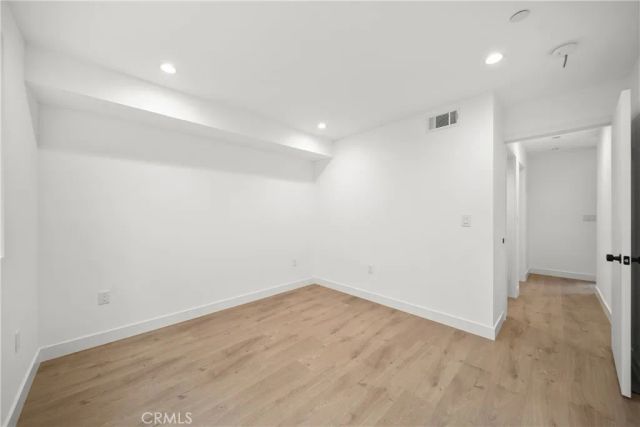 171 S Hoover, Los Angeles, CA 90004