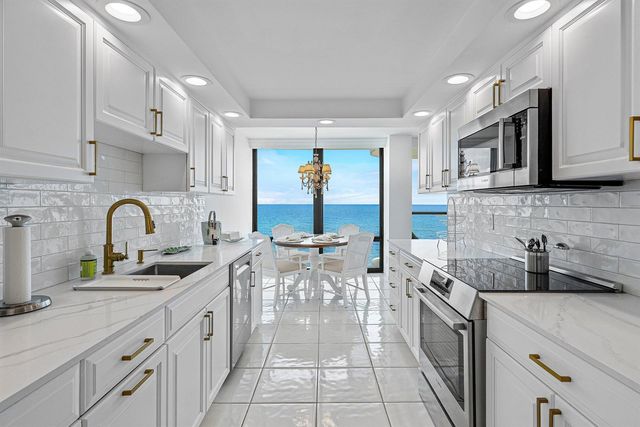 250 S Ocean Boulevard 6c, Boca Raton, FL 33432