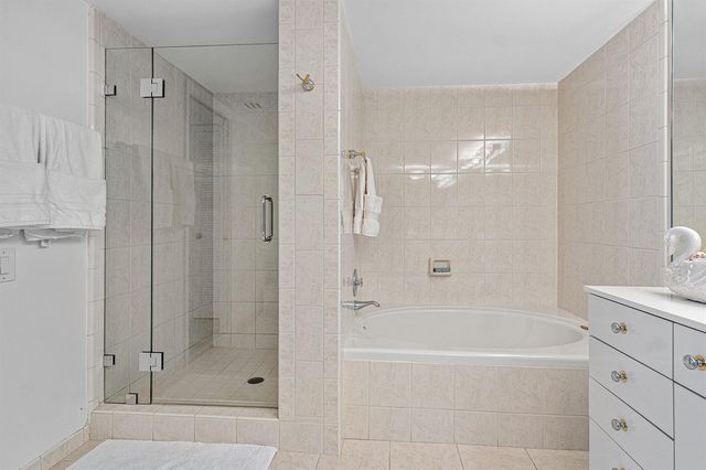 250 S Ocean Boulevard 6c, Boca Raton, FL 33432