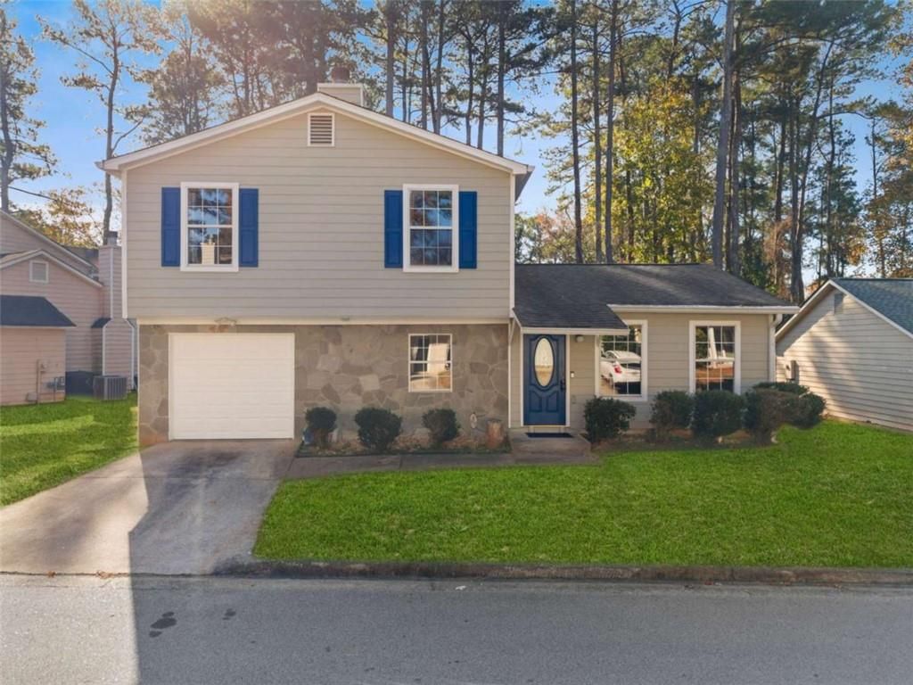 1311 STONELEIGH Way, Stone Mountain, GA 30088