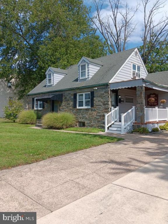 24 N WHITE HORSE PIKE, Somerdale, NJ 08083