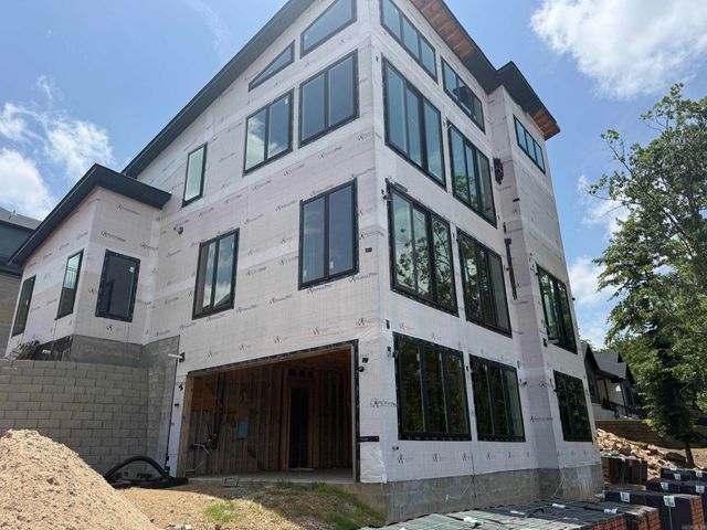 37 Sagamore Court, Maumelle, AR 72113