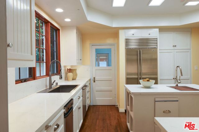 218 Lorraine, Los Angeles, CA 90004
