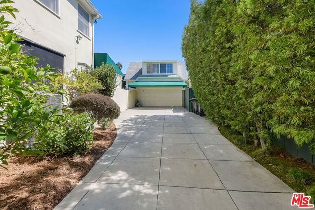 218 Lorraine, Los Angeles, CA 90004