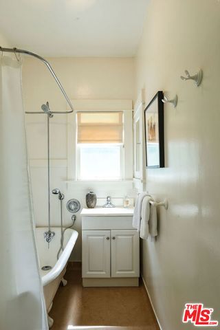 218 Lorraine, Los Angeles, CA 90004