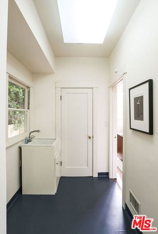 218 Lorraine, Los Angeles, CA 90004
