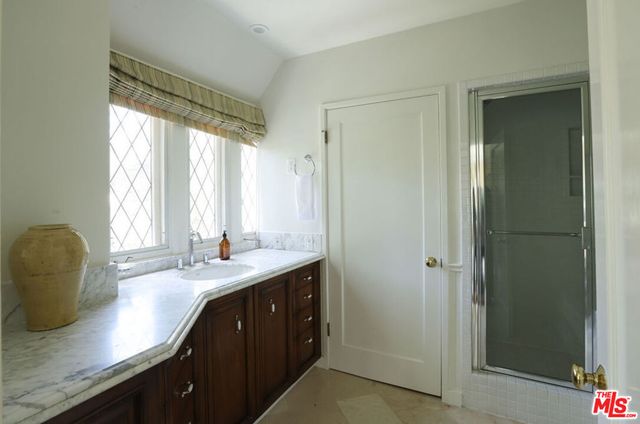 218 Lorraine, Los Angeles, CA 90004