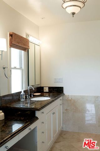 218 Lorraine, Los Angeles, CA 90004