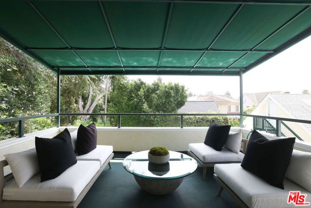 218 Lorraine, Los Angeles, CA 90004