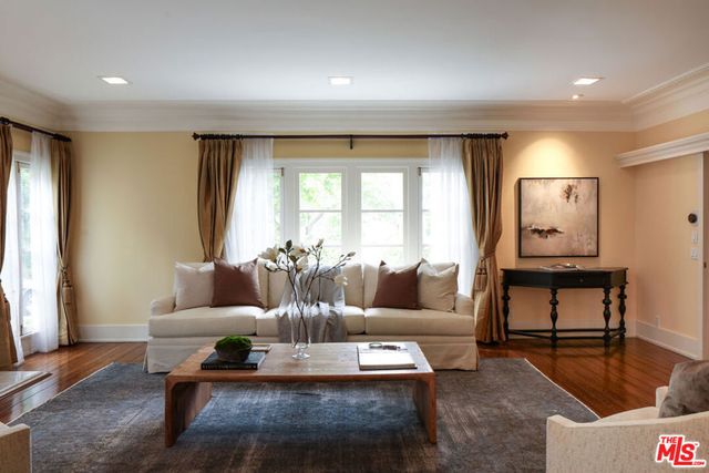 218 Lorraine, Los Angeles, CA 90004