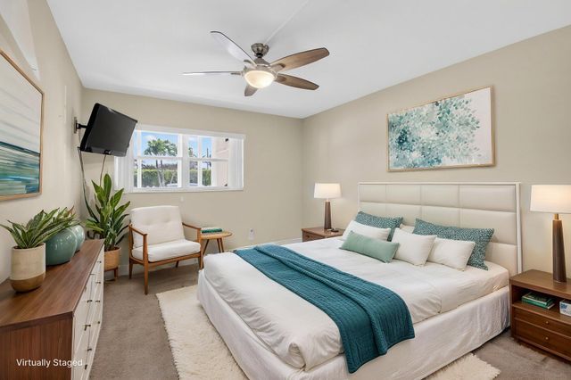 204 Flanders E, Delray Beach, FL 33484