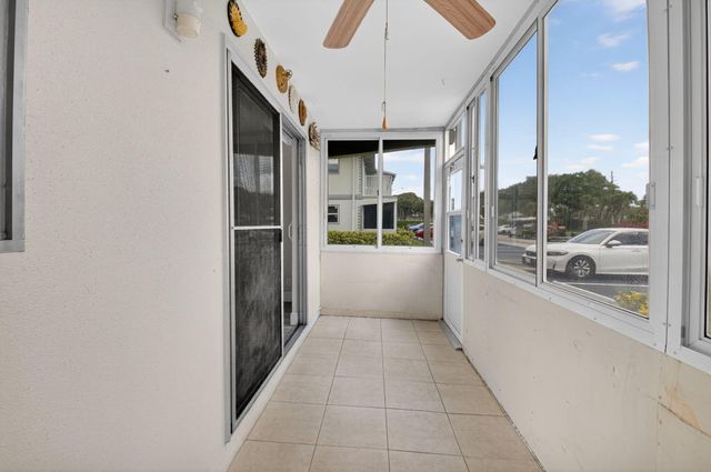 204 Flanders E, Delray Beach, FL 33484