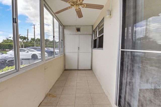 204 Flanders E, Delray Beach, FL 33484