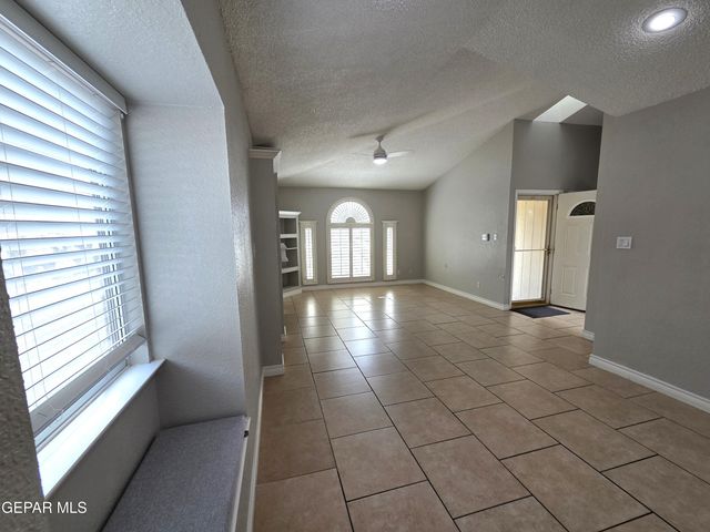12345 NANCY LEE Avenue, El Paso, TX 79928