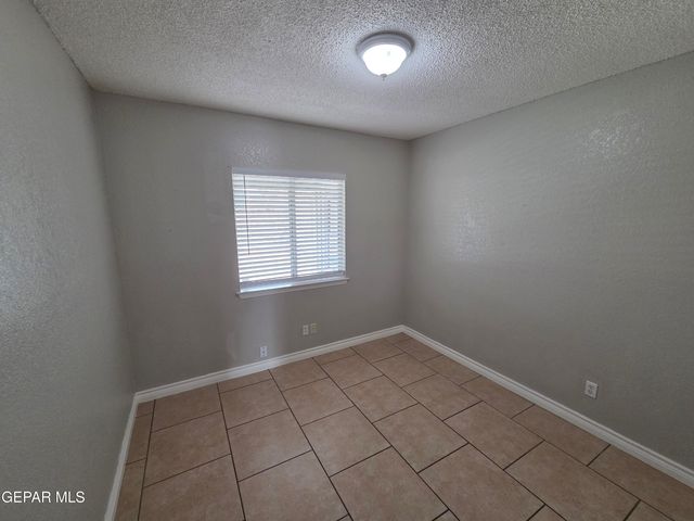 12345 NANCY LEE Avenue, El Paso, TX 79928