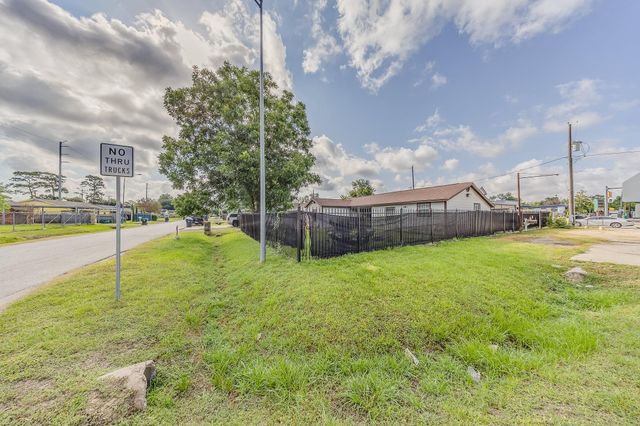 10706 Bauman Road, Houston, TX 77076