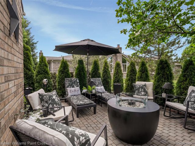 50311 Highpoint Court, Macomb Township, MI 48044