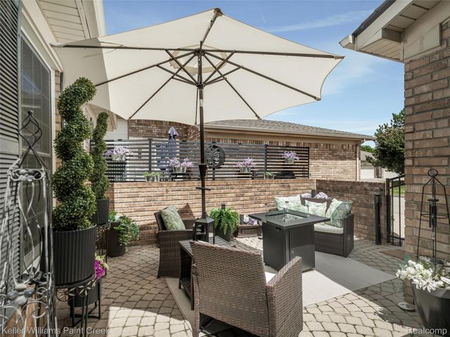 50311 Highpoint Court, Macomb Township, MI 48044
